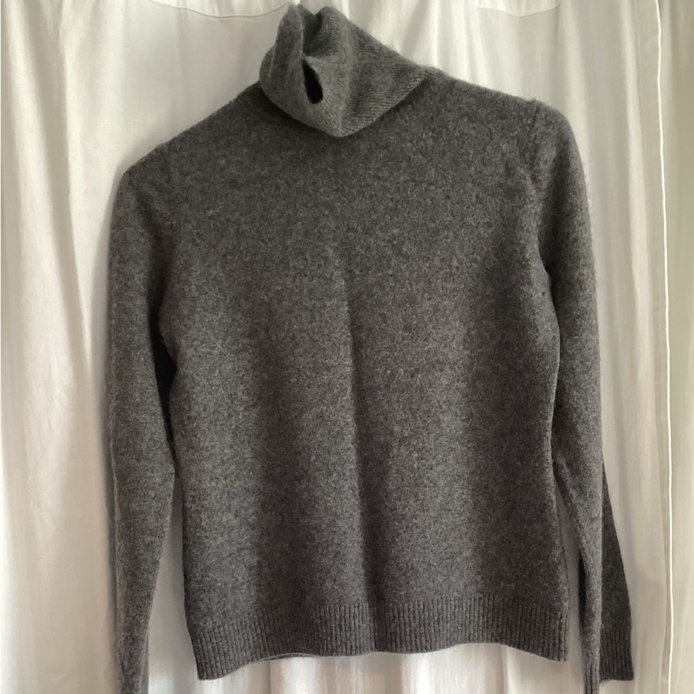 Garnet Hill Cashmere Turtleneck, M
